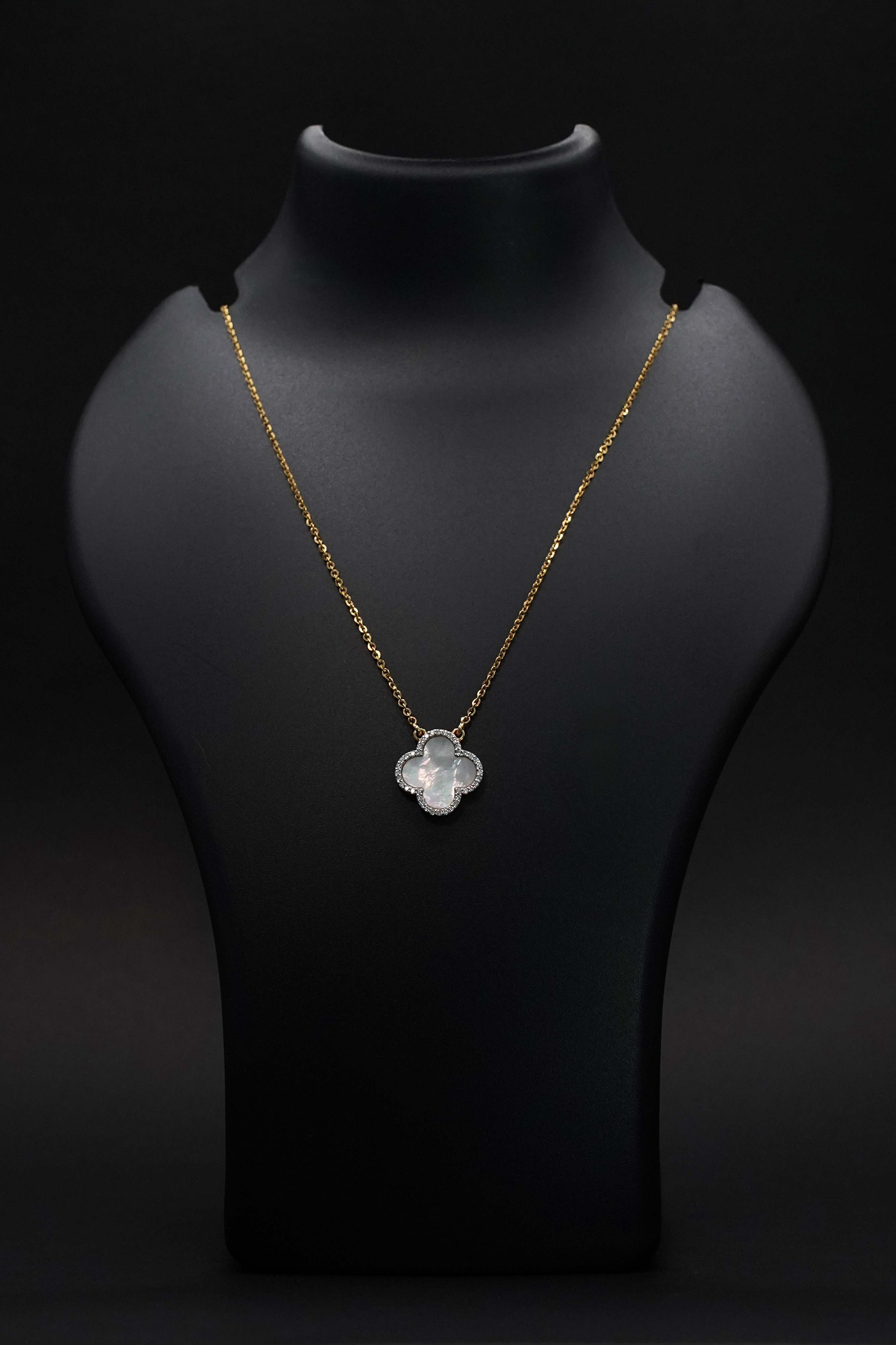 Luminous Mother-of-Pearl Clover Necklace